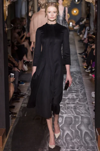 Look 37